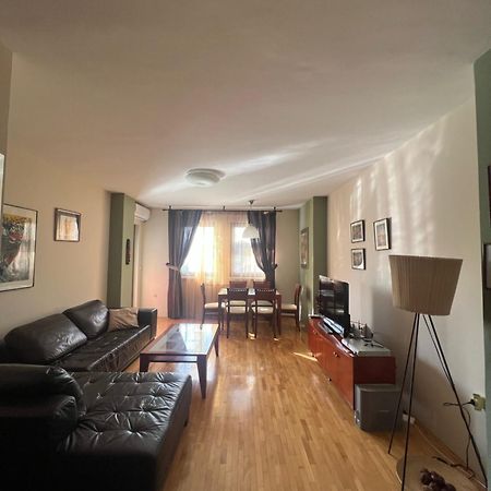 סקופיה Cozy, Modern Apartment In The Center Of The City! מראה חיצוני תמונה
