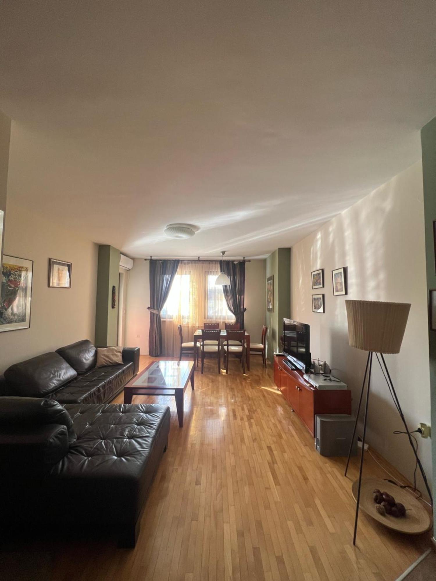 סקופיה Cozy, Modern Apartment In The Center Of The City! מראה חיצוני תמונה